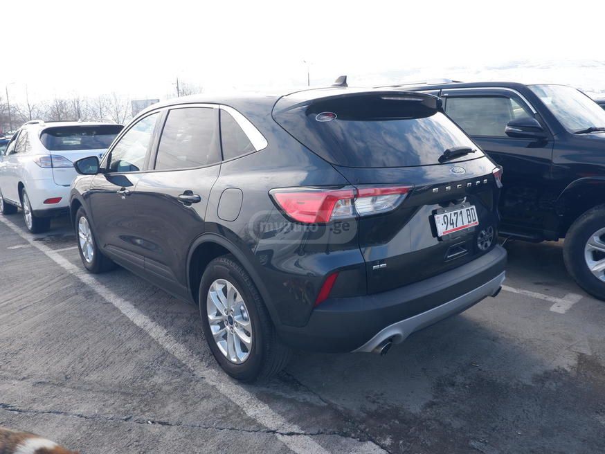 Ford Escape 2022 — photo 2