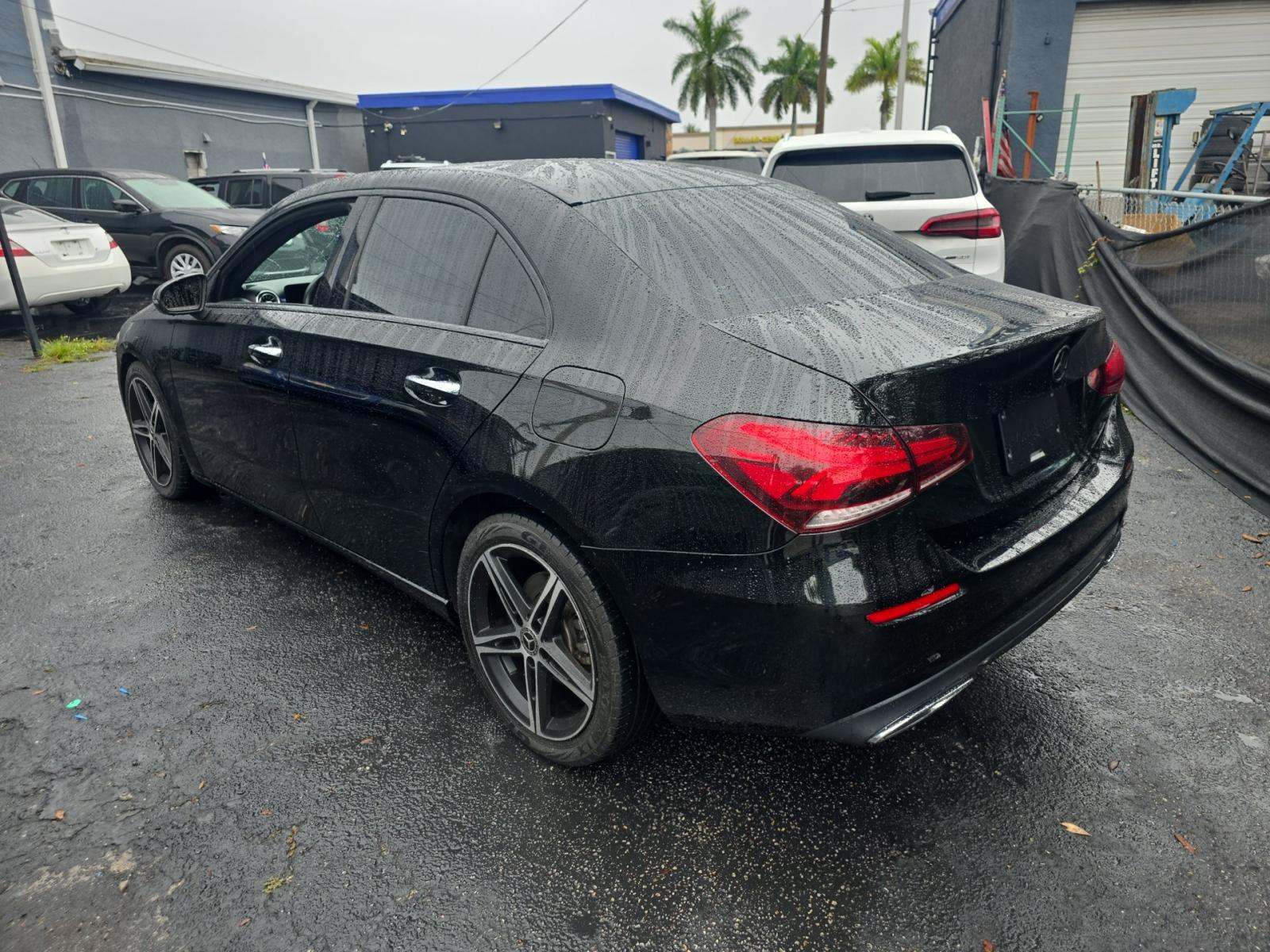 Mercedes-Benz A 220 2019 — photo 2