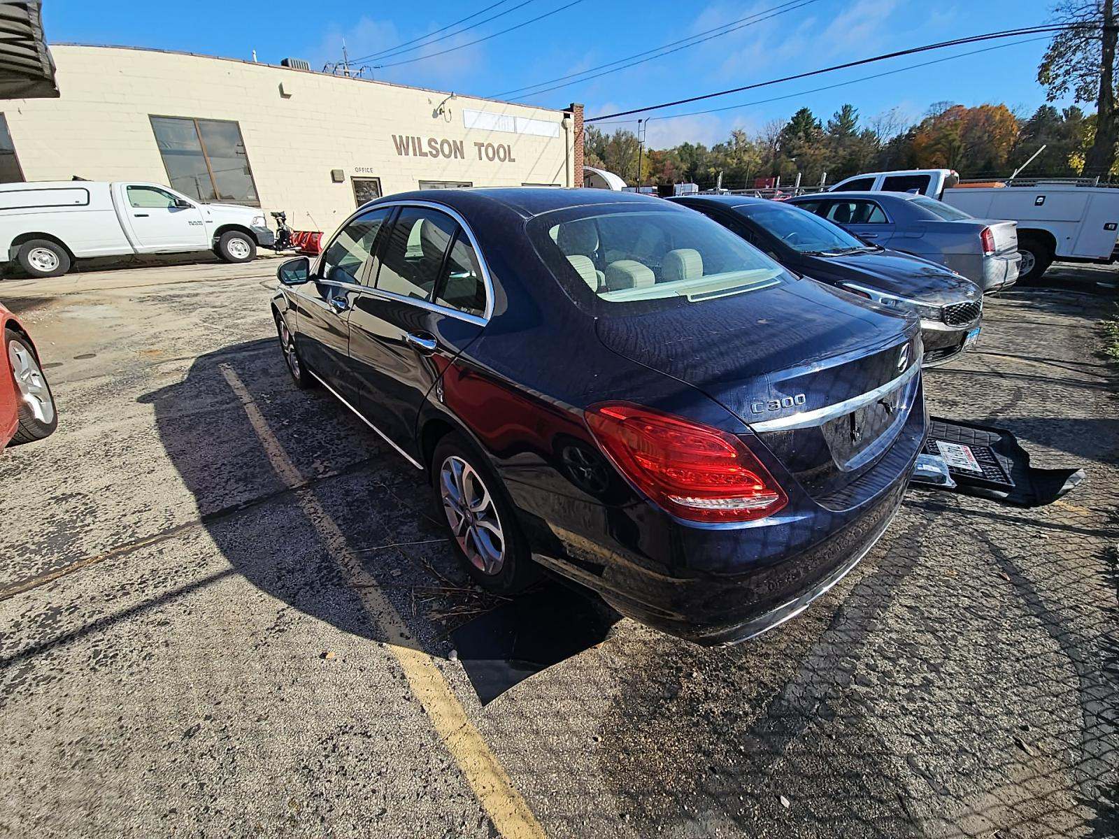 Mercedes-Benz C 300 2015 — photo 2
