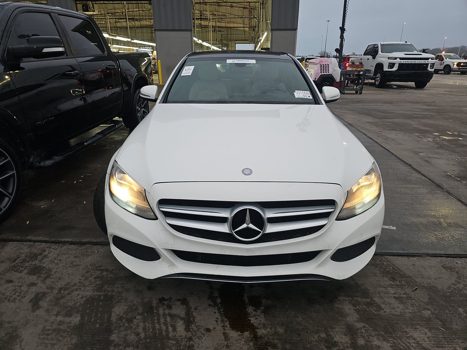 Mercedes-Benz C 300 2015 — photo 2