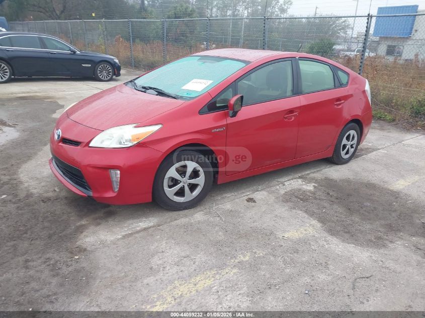 Toyota Prius 2015 — photo 2