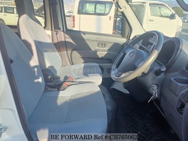 Daihatsu Hijet 2017 — photo 2