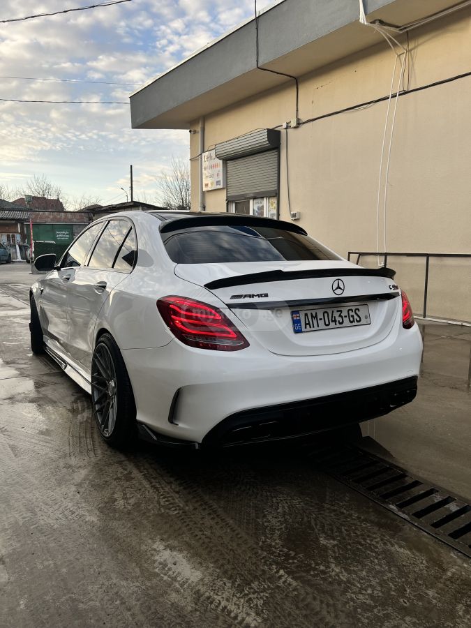 Mercedes-Benz C 43 AMG 2018 — photo 2