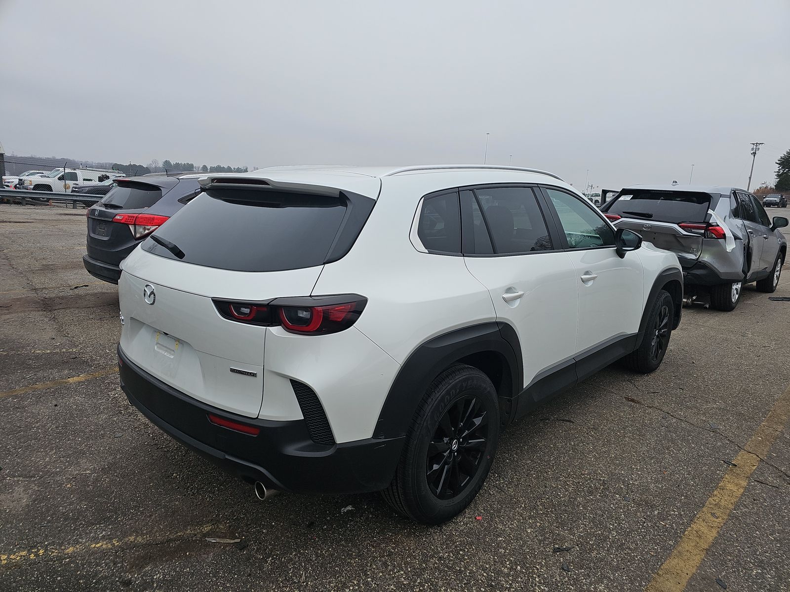 Mazda CX-50 2025 — photo 2