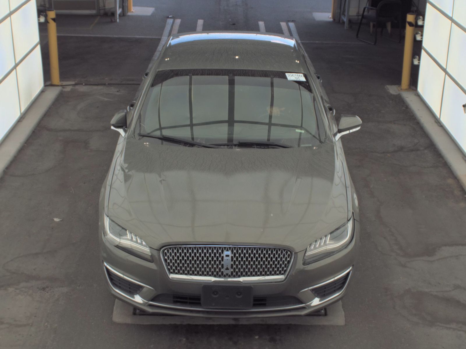 Lincoln MKZ 2017 — photo 2