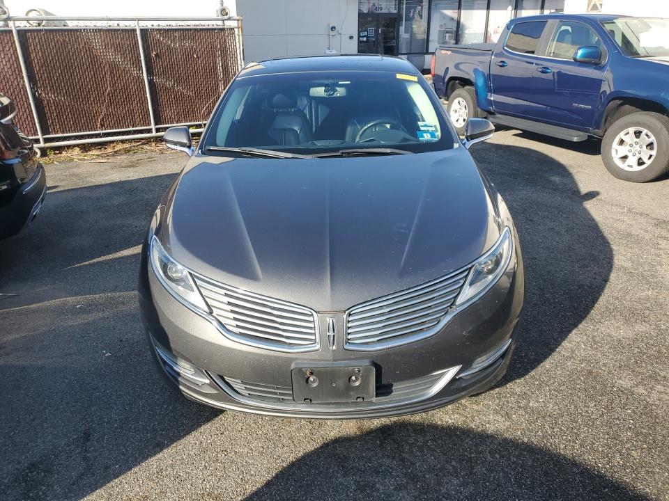 Lincoln MKZ 2016 — photo 2