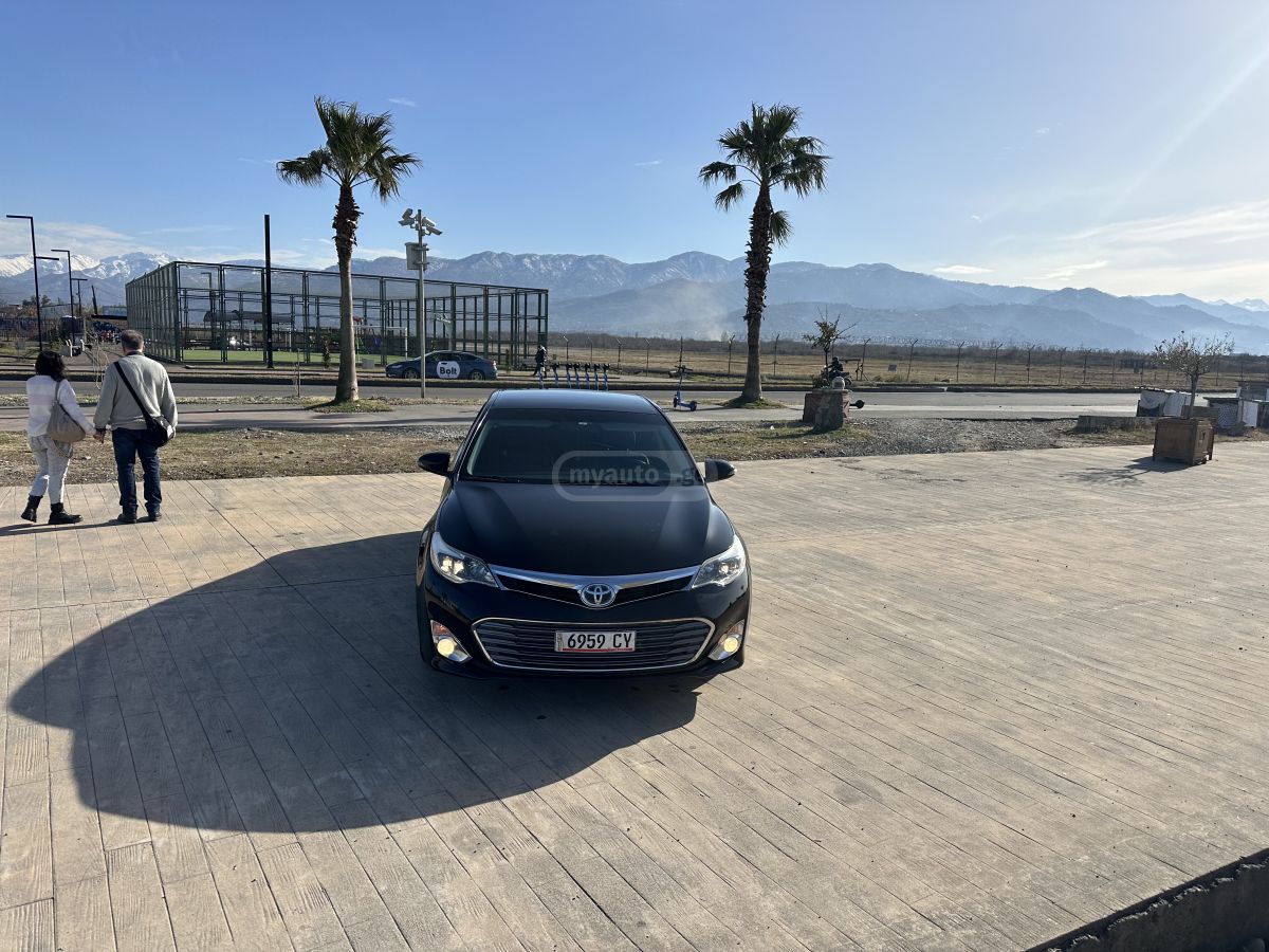 Toyota Avalon 2013 — photo 2