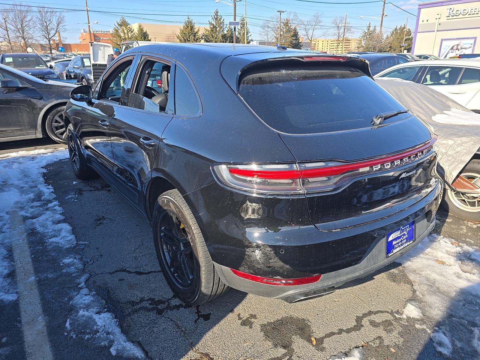 Porsche Macan 2020 — photo 2