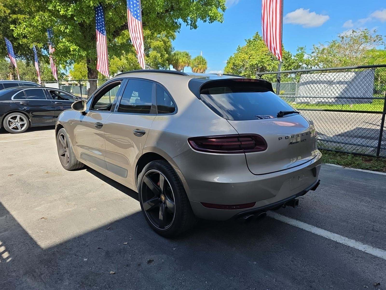Porsche Macan 2018 — photo 2