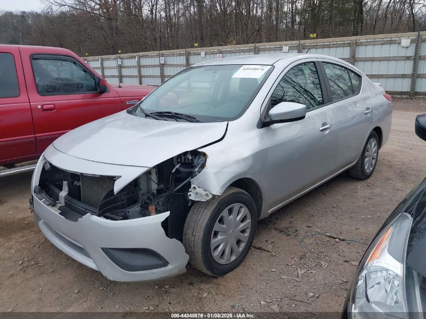 Nissan Versa 2017 — photo 2