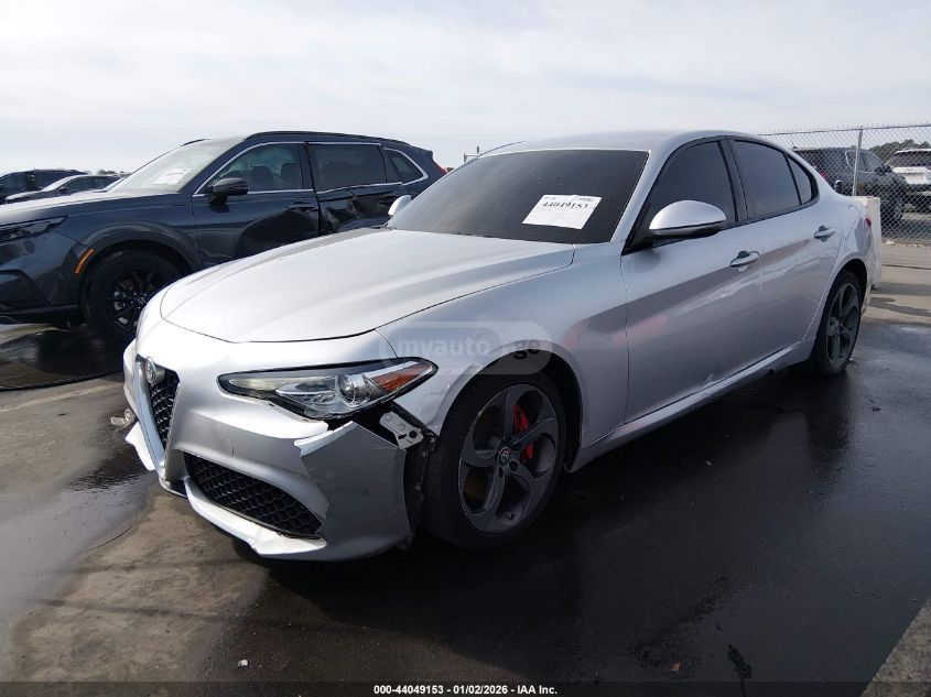 Alfa Romeo Giulia 2017 — photo 2