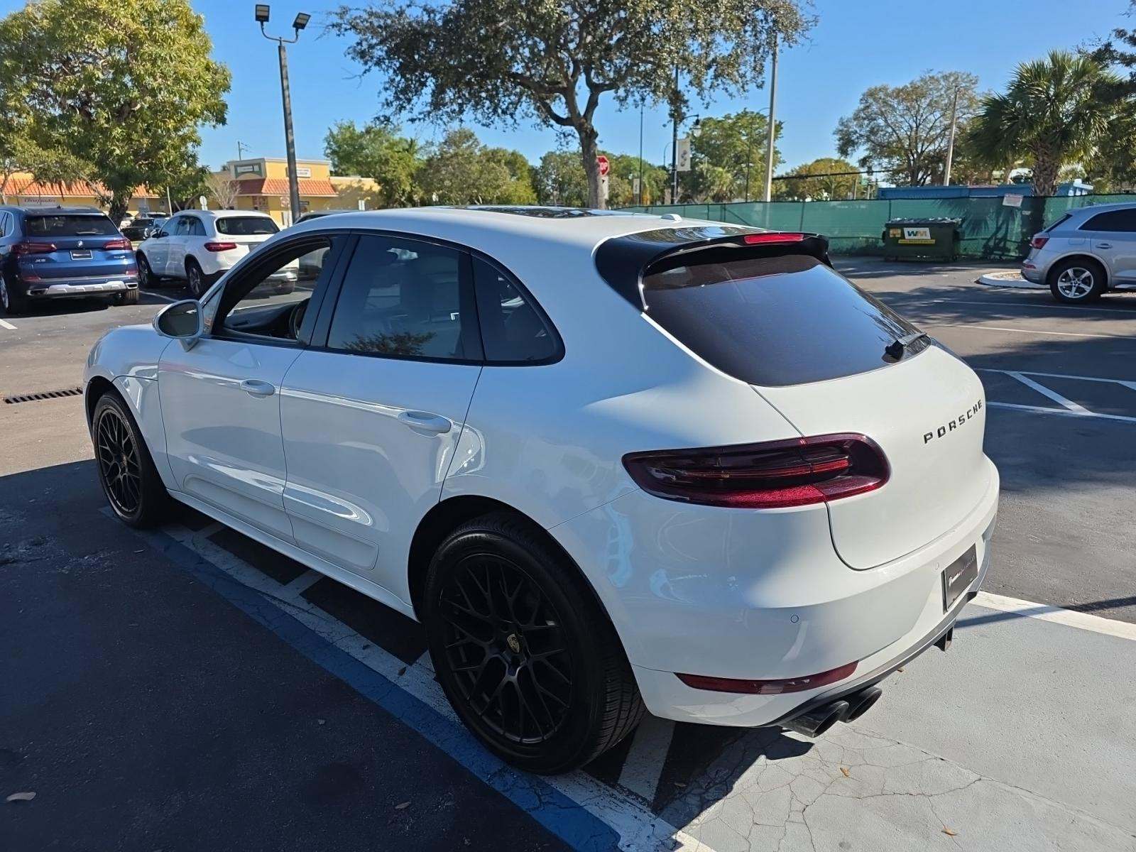 Porsche Macan 2017 — photo 2