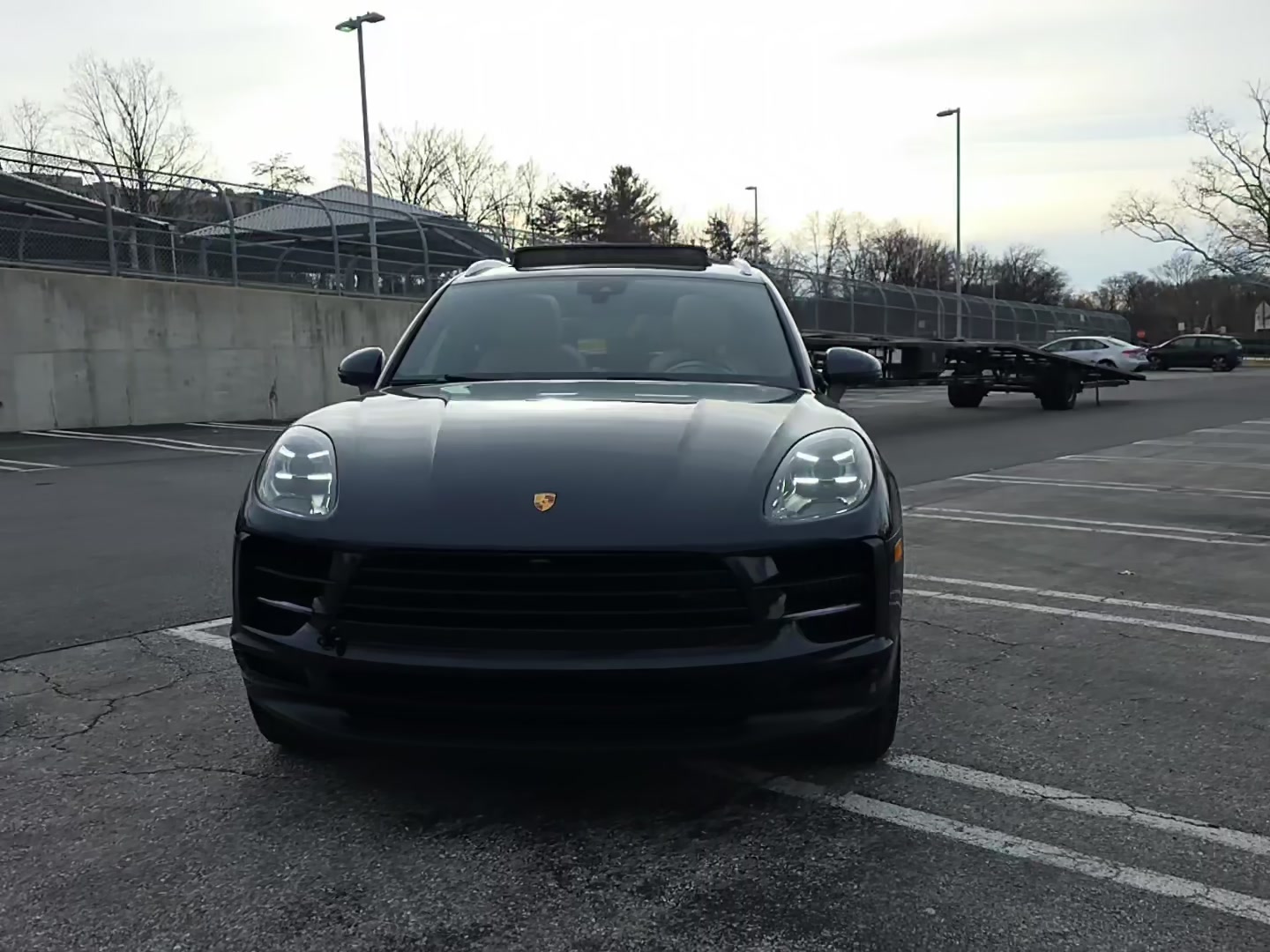 Porsche Macan 2021 — photo 2