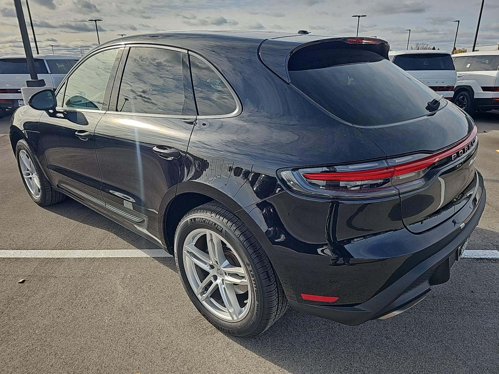 Porsche Macan 2022 — photo 2