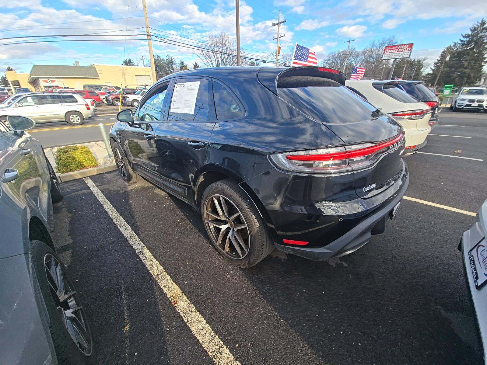 Porsche Macan 2023 — photo 2