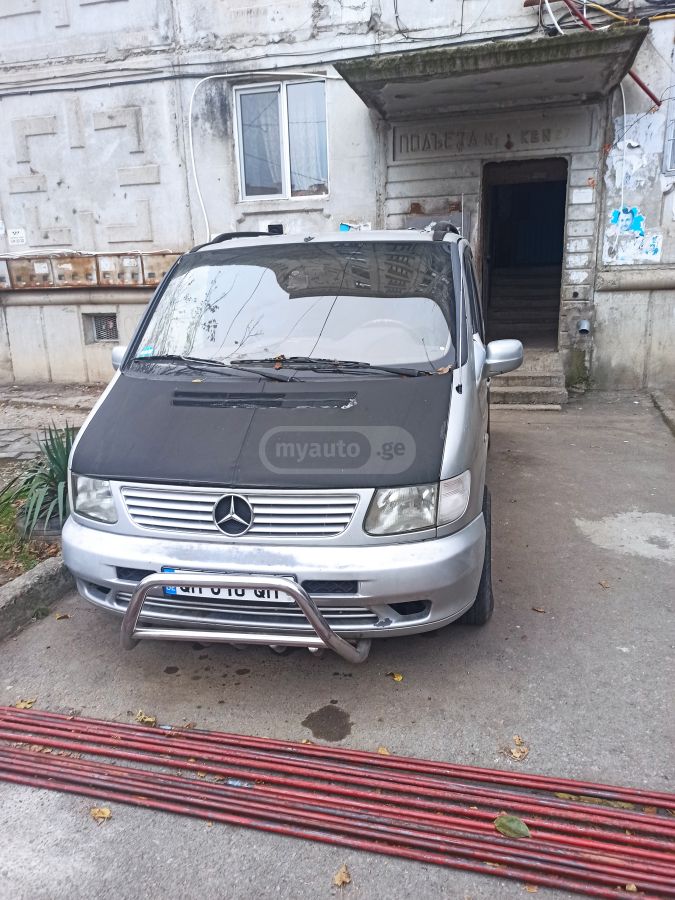 Mercedes-Benz V 230 2002 — photo 2