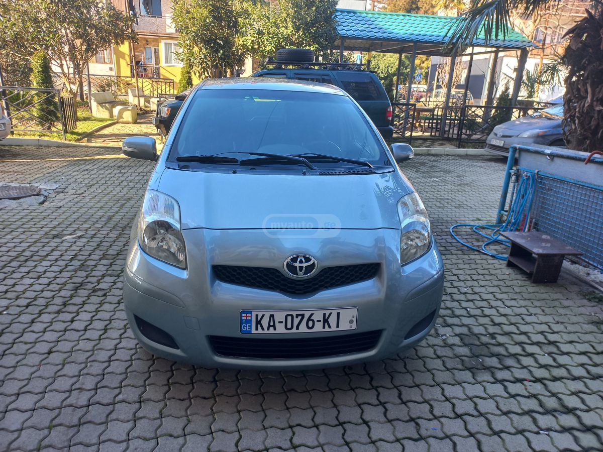 Toyota Vitz 2007 — photo 2