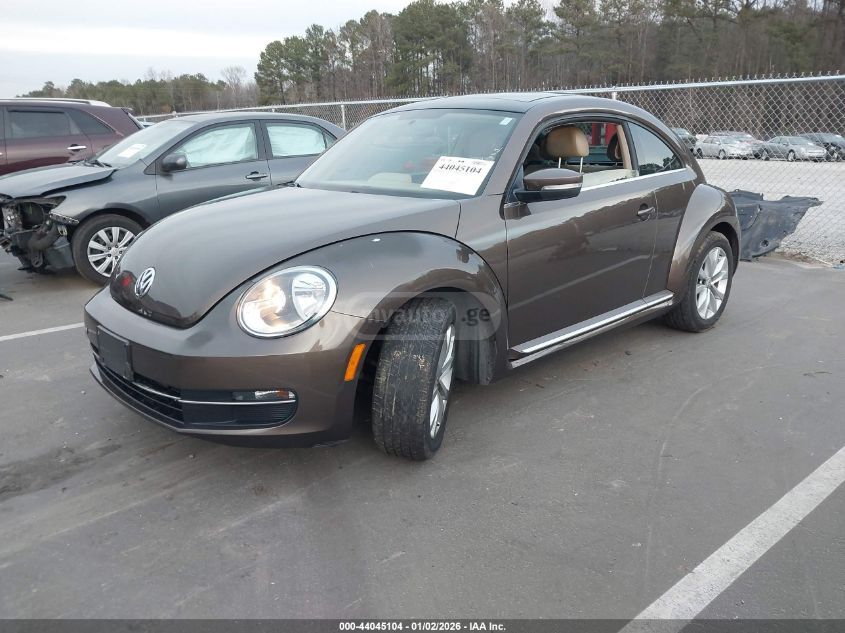 Volkswagen New Beetle 2014 — photo 2
