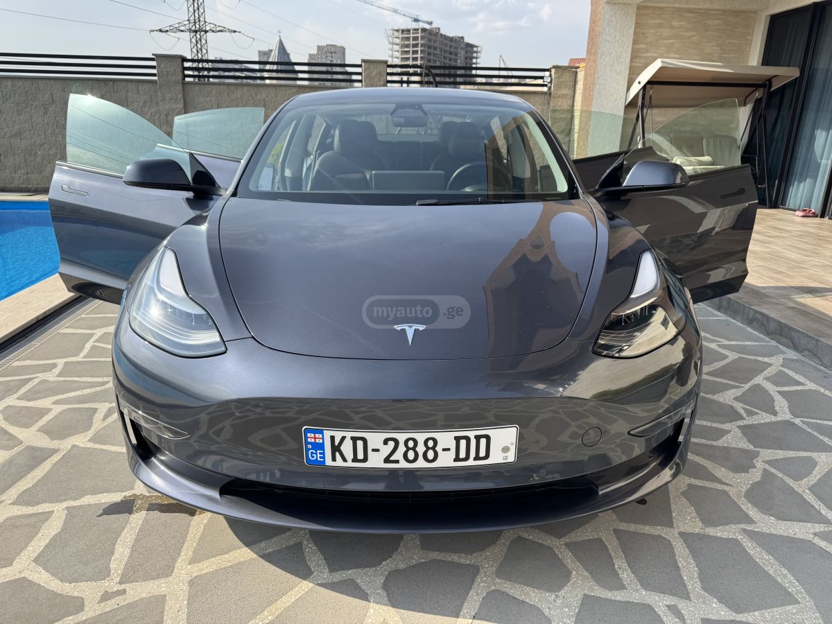 Tesla Model 3 2022 — photo 2