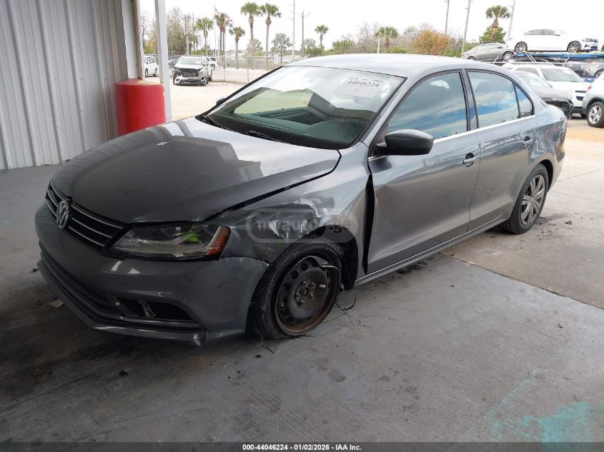 Volkswagen Jetta 2017 — photo 2