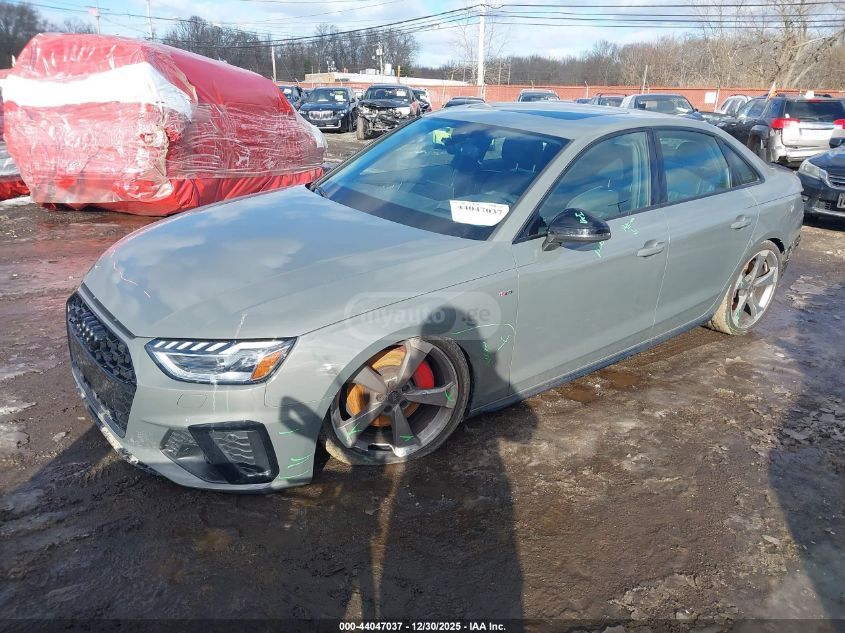 Audi A4 2023 — photo 2