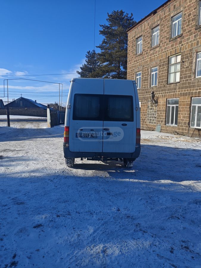 Ford Transit 2001 — photo 2