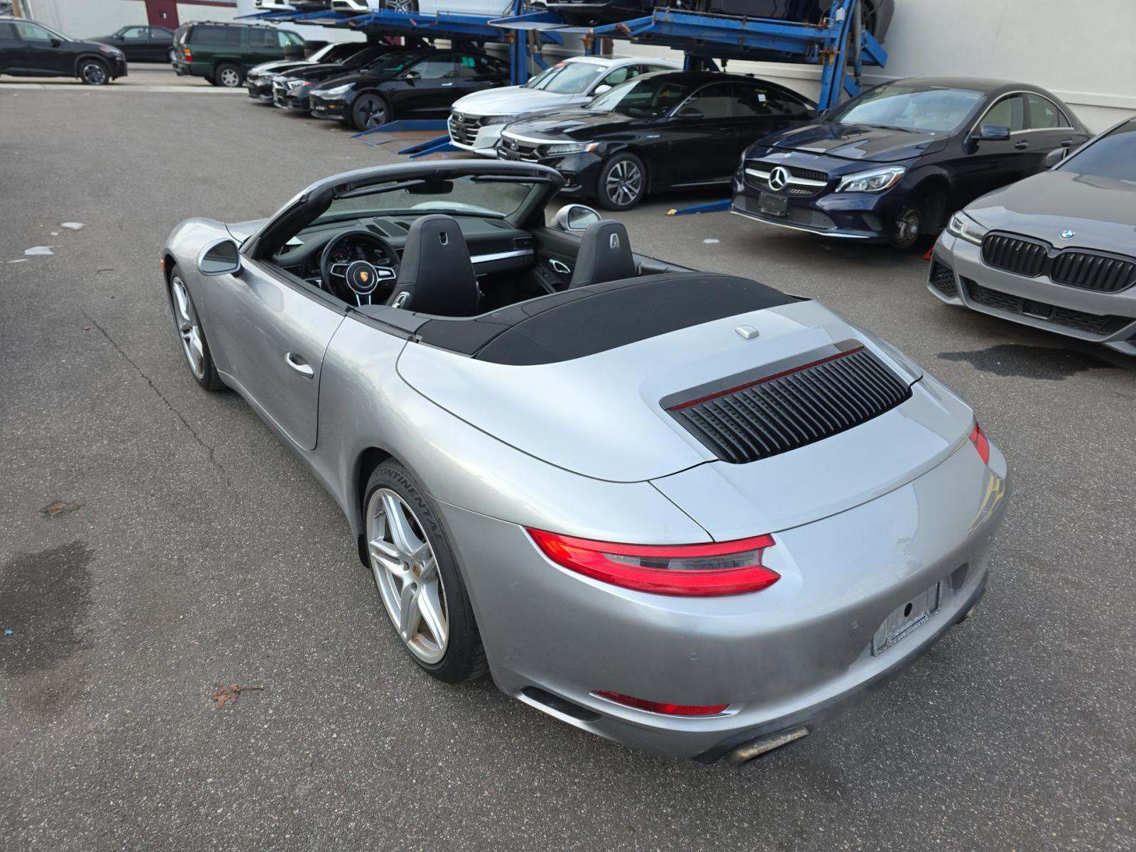 Porsche 911 2019 — photo 2