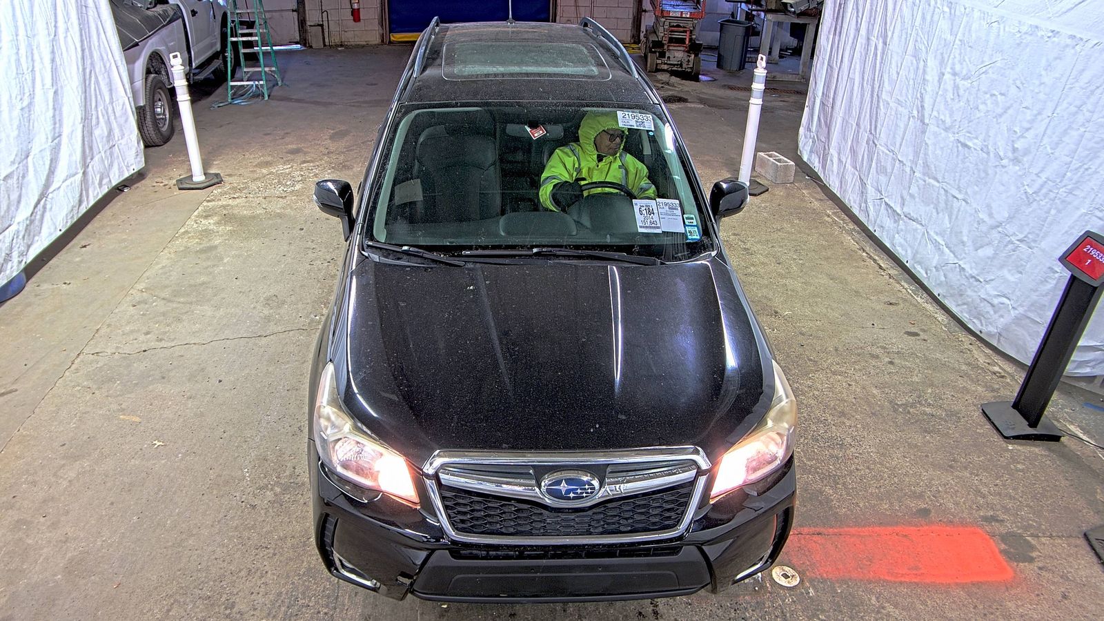 Subaru Forester 2014 — photo 2