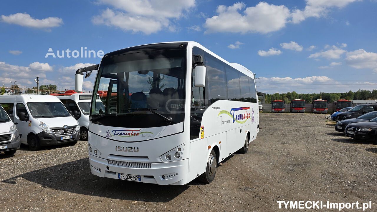 Isuzu Elf 2016 — photo 2