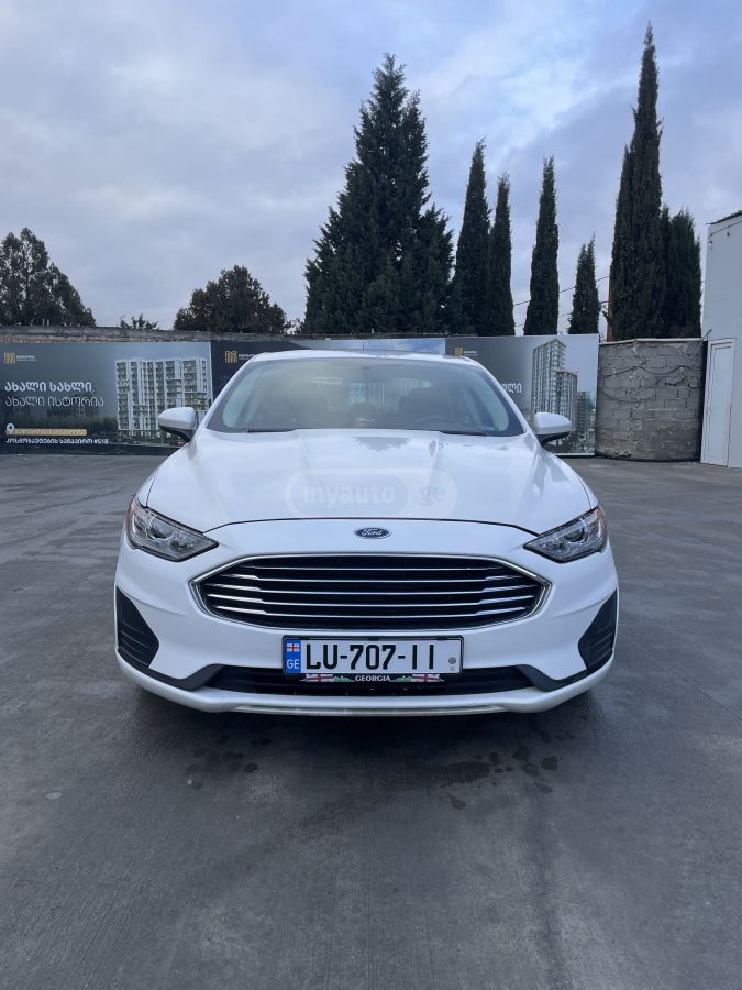 Ford Fusion 2018 — photo 2