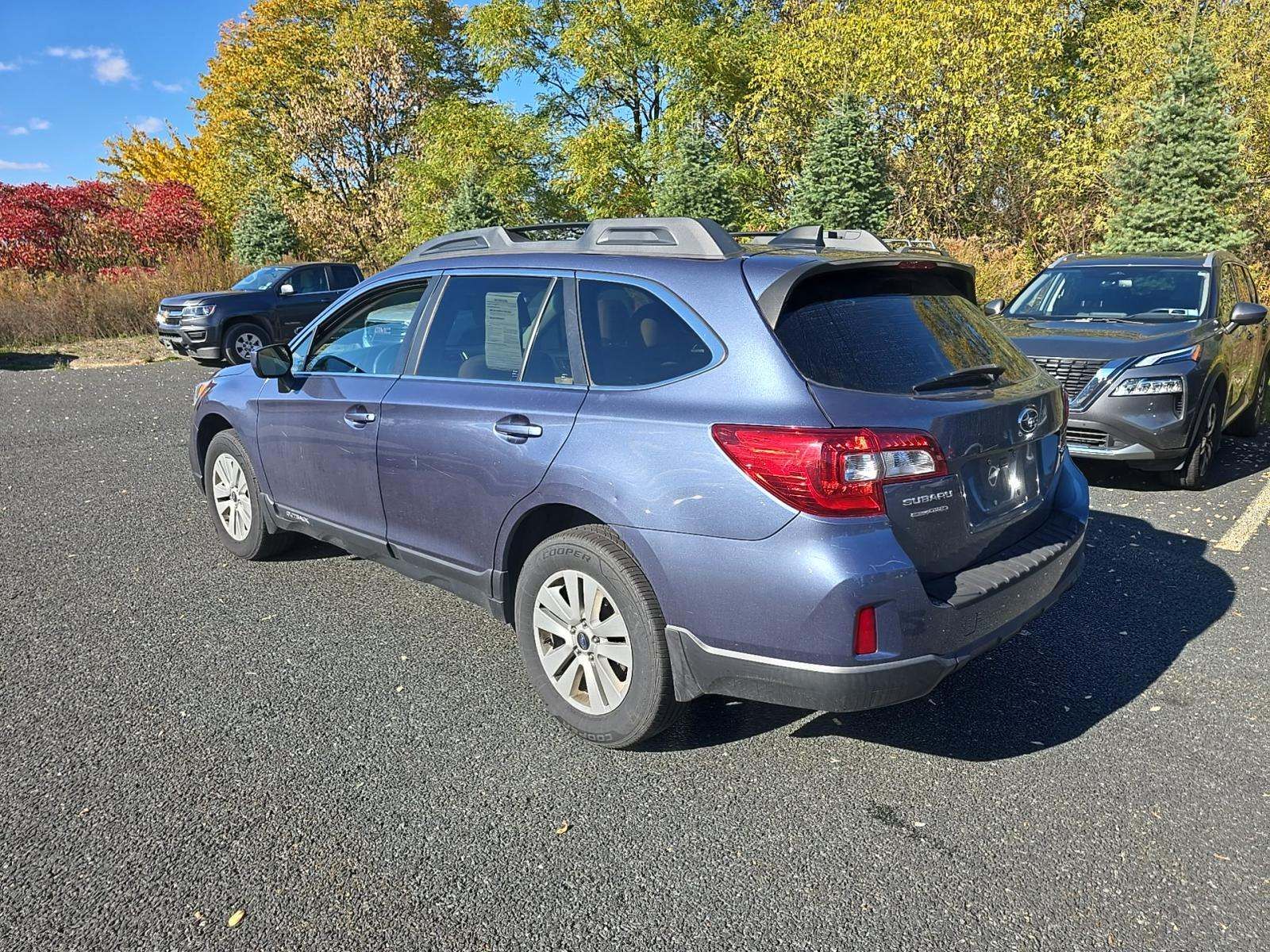 Subaru Outback 2016 — photo 2