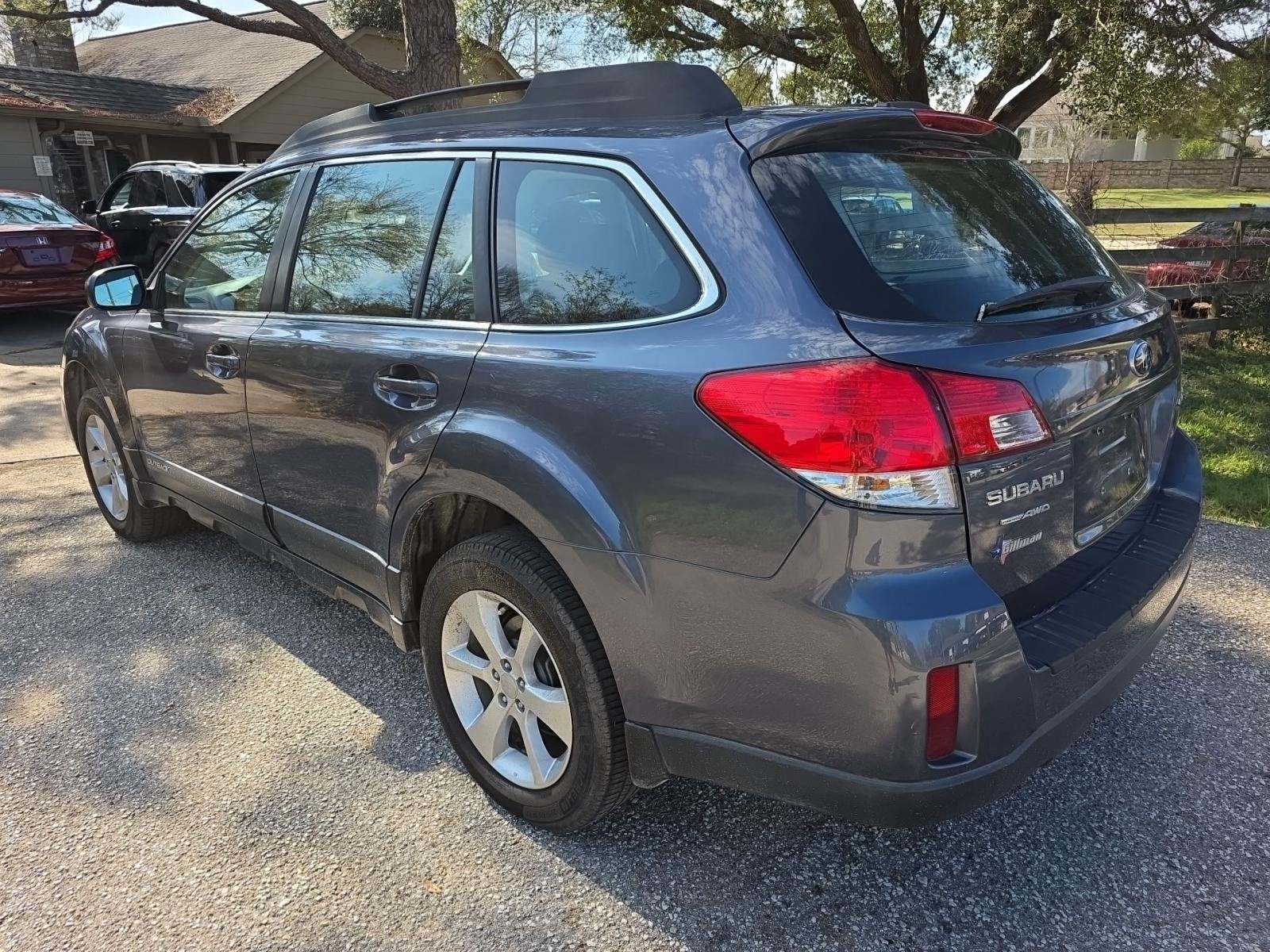 Subaru Outback 2014 — photo 2
