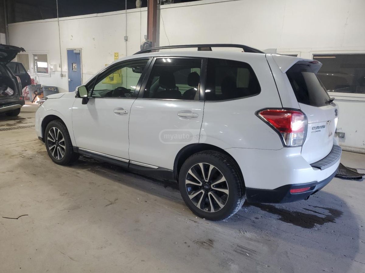 Subaru Forester 2017 — photo 2