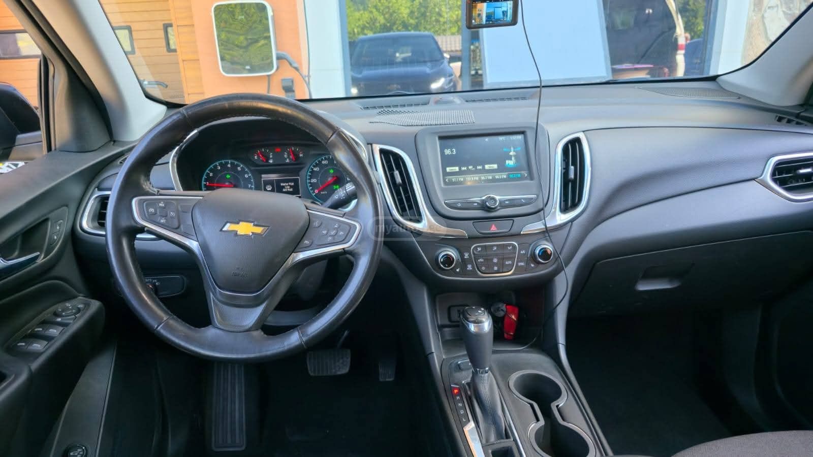 Chevrolet Equinox 2018 — photo 2