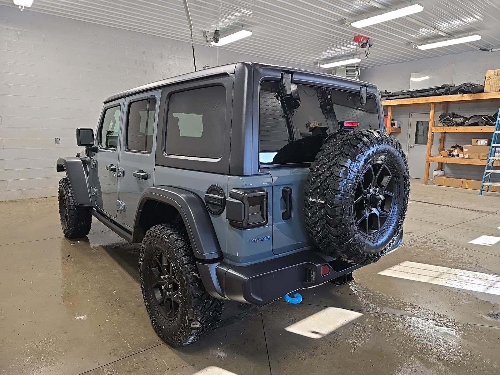 Jeep Wrangler 2024 — photo 2