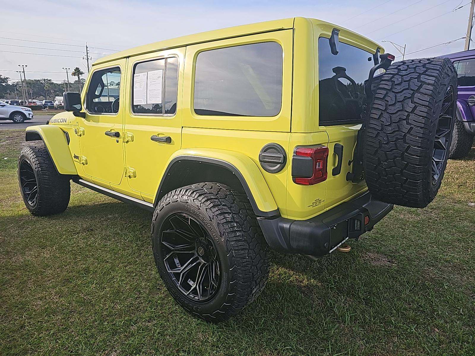 Jeep Wrangler 2023 — photo 2