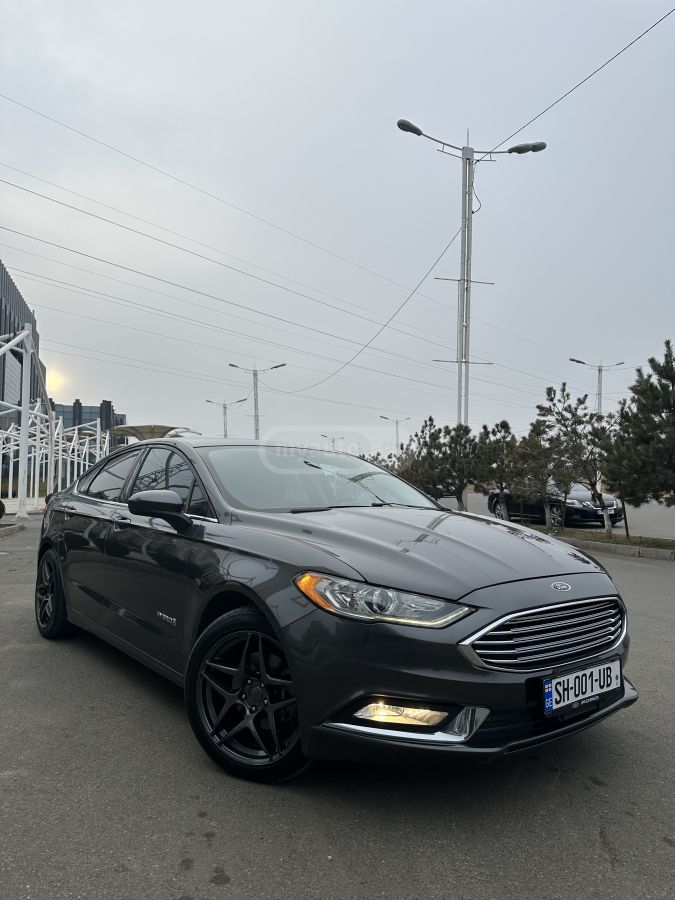 Ford Fusion 2017 — photo 2