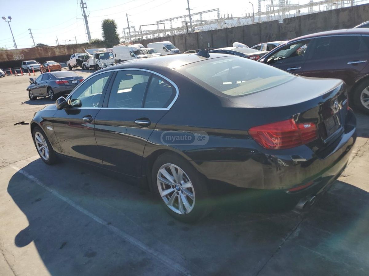 BMW 528 2016 — photo 2