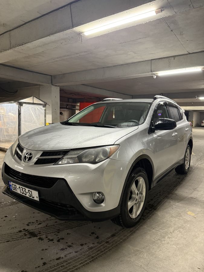 Toyota RAV4 2013 — photo 2