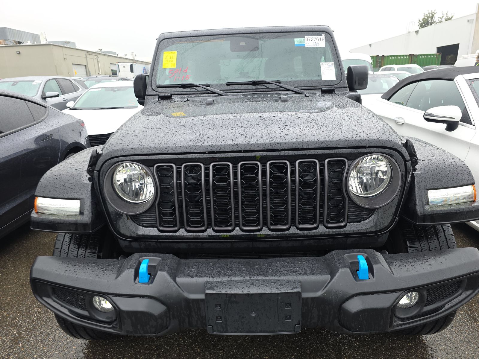 Jeep Wrangler 2024 — photo 2