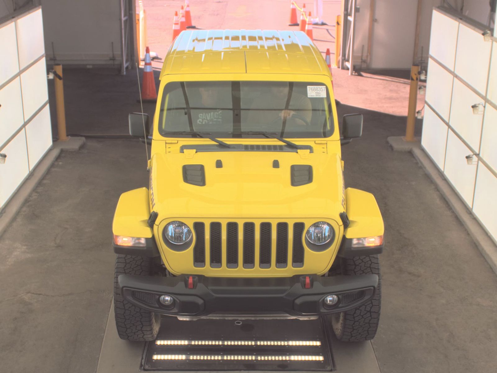 Jeep Wrangler 2023 — photo 2