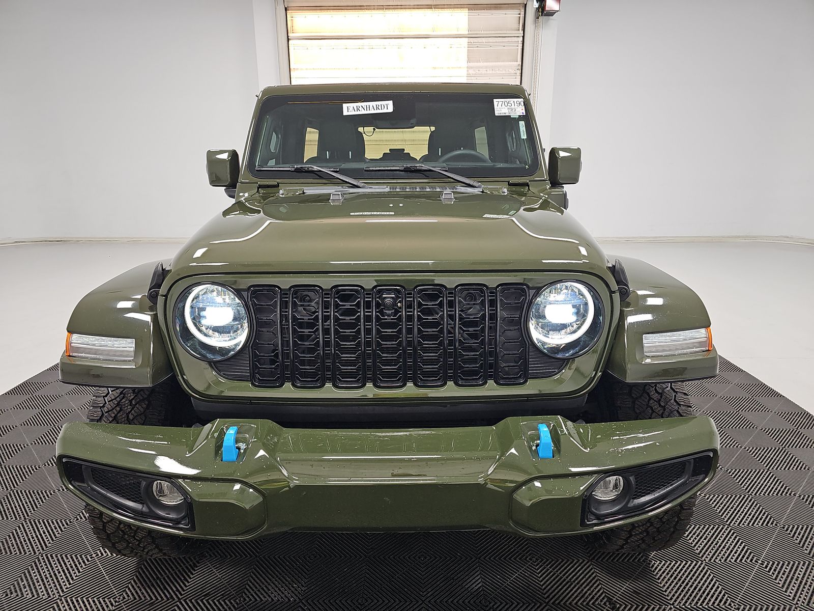 Jeep Wrangler 2024 — photo 2