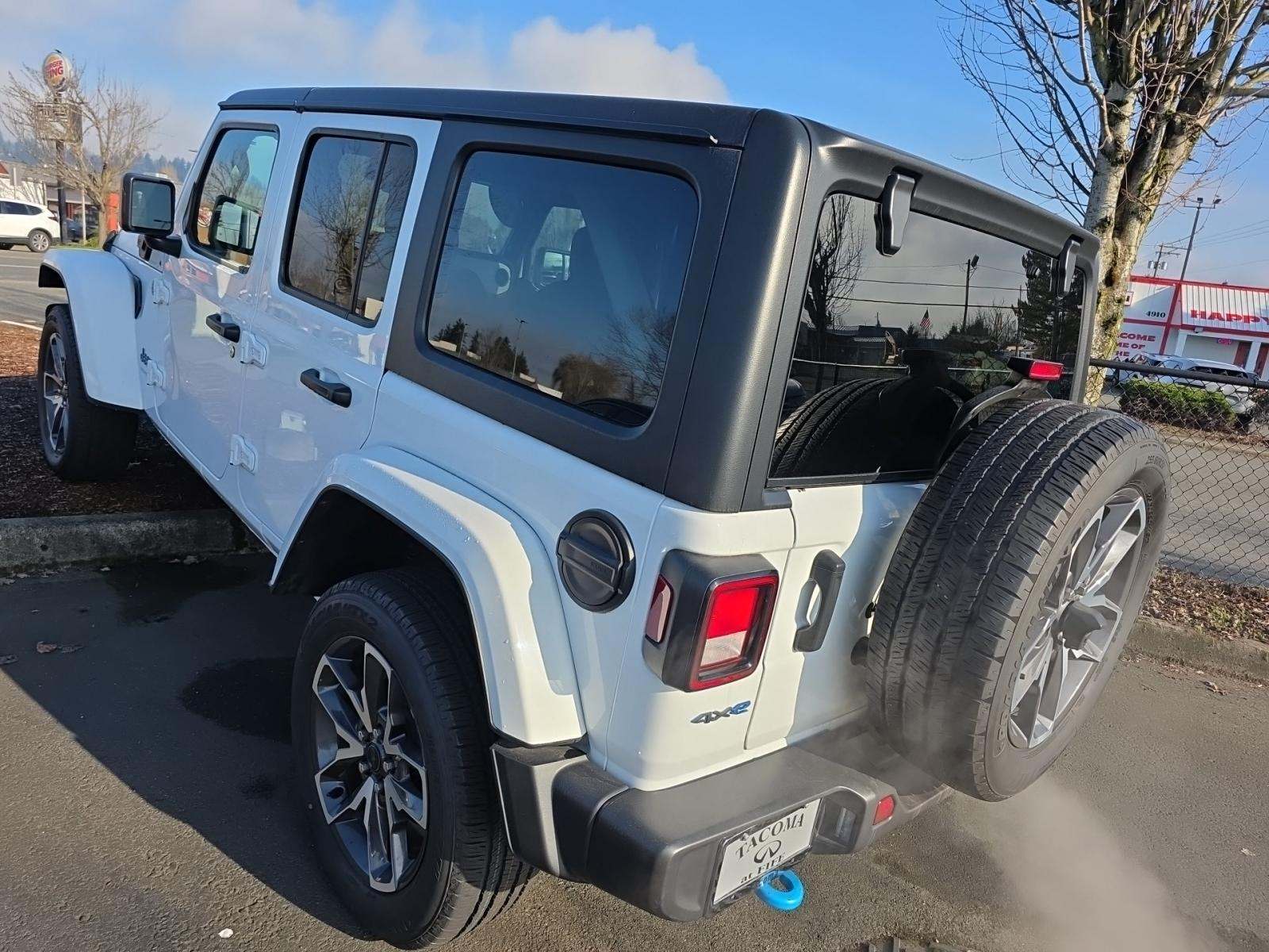 Jeep Wrangler 2024 — photo 2