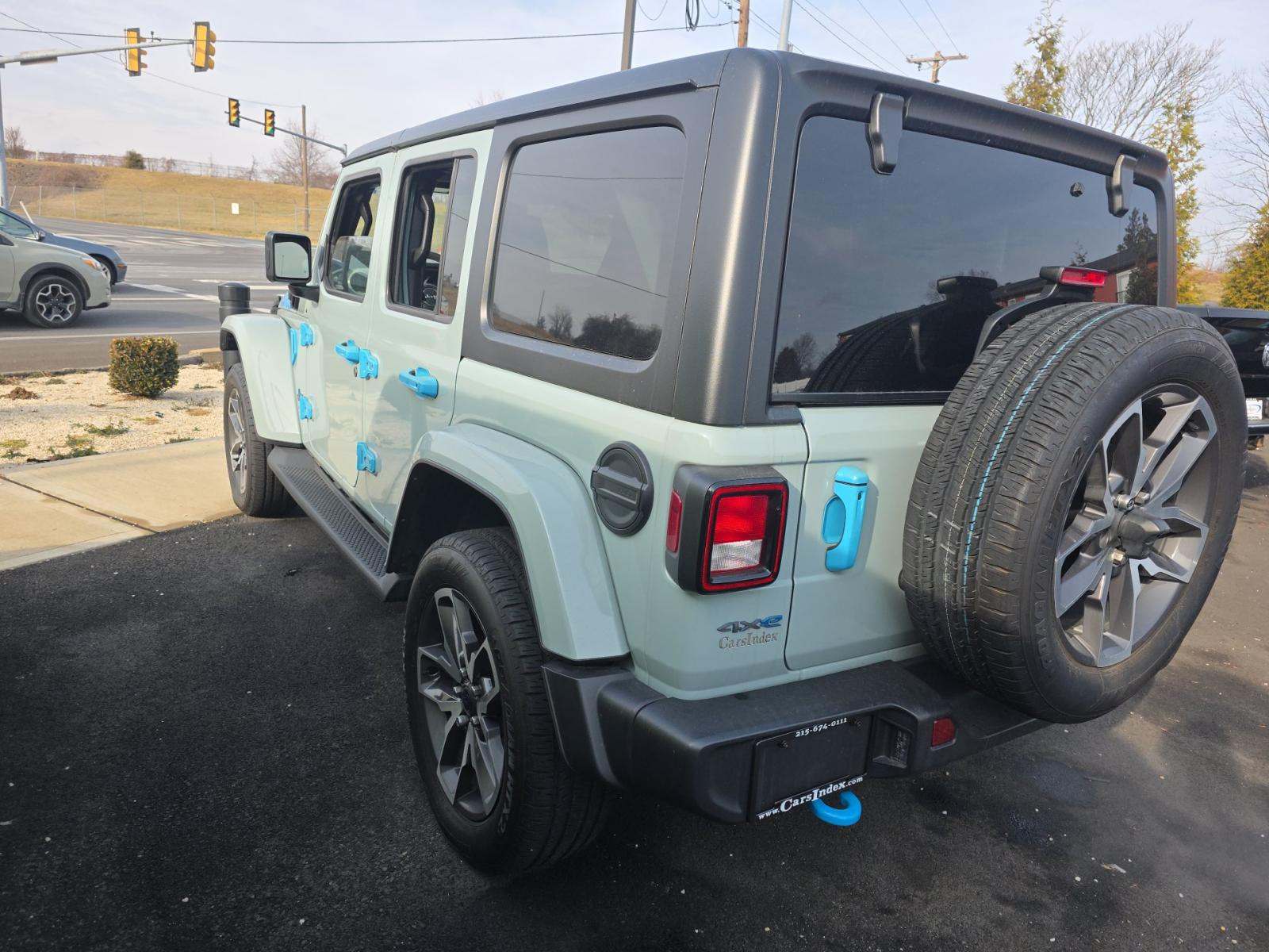 Jeep Wrangler 2024 — photo 2