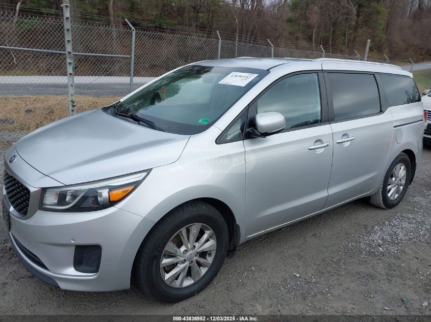 Kia Sedona 2016 — photo 2