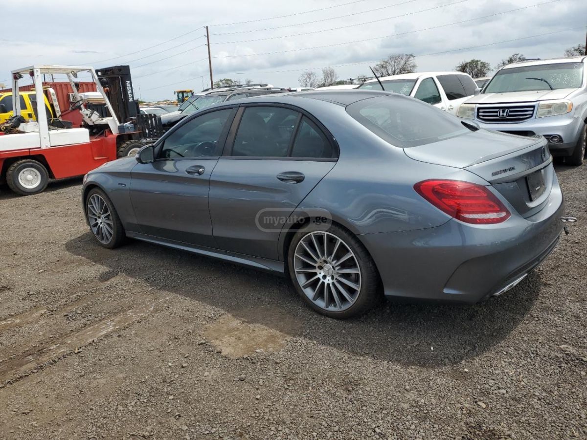 Mercedes-Benz C 43 AMG 2017 — photo 2