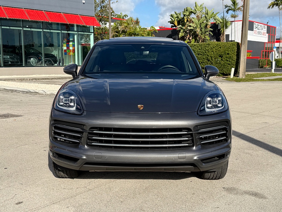 Porsche Cayenne 2022 — photo 2