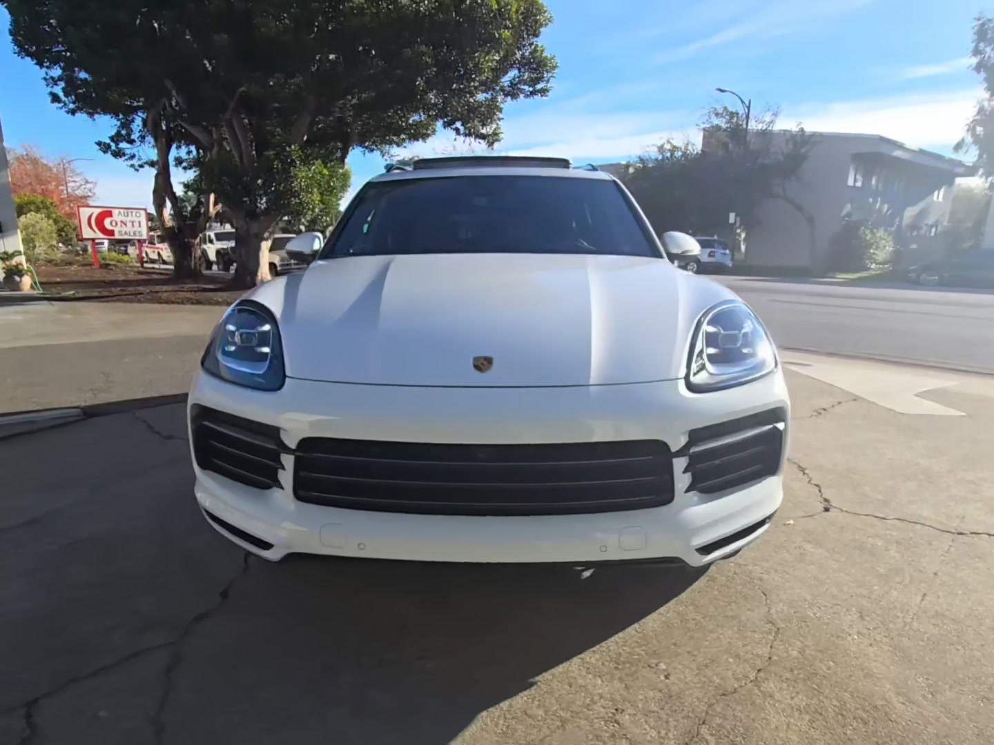Porsche Cayenne 2022 — photo 2