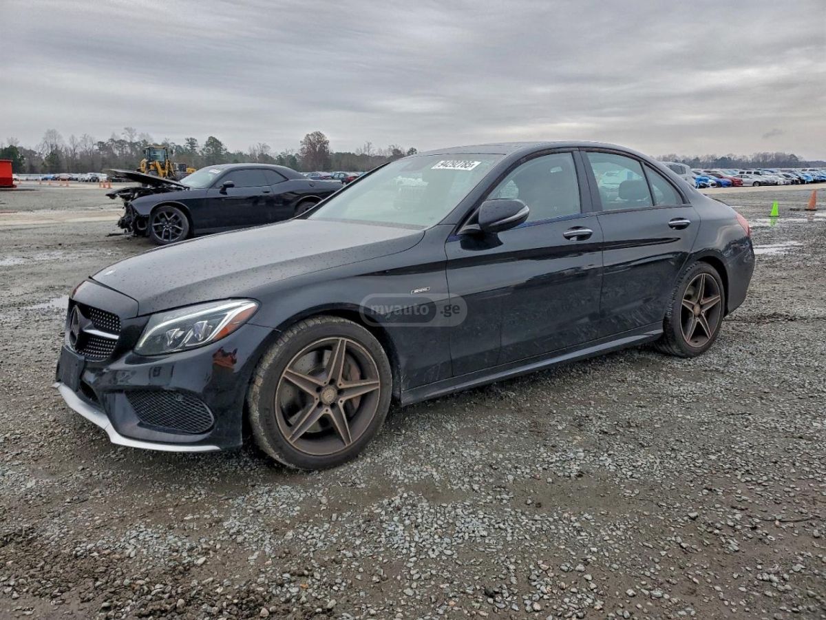 Mercedes-Benz C 450 AMG