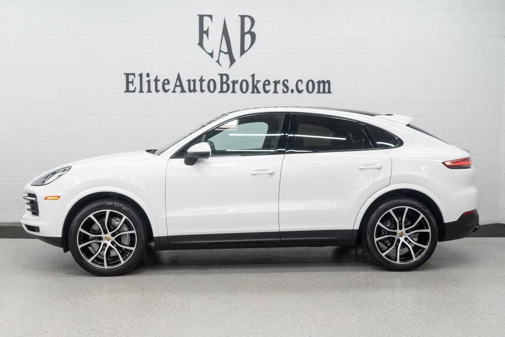 Porsche Cayenne 2023 — photo 2